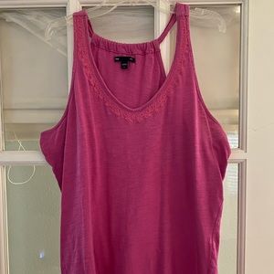 Women’s Gap Embroidered Top, Size L